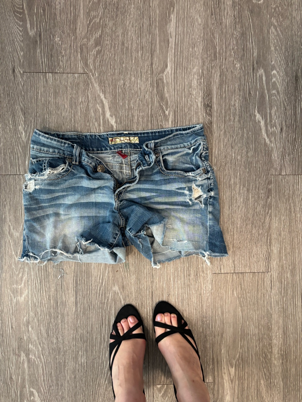 BKE Distressed Blue Denim Women’s Shorts